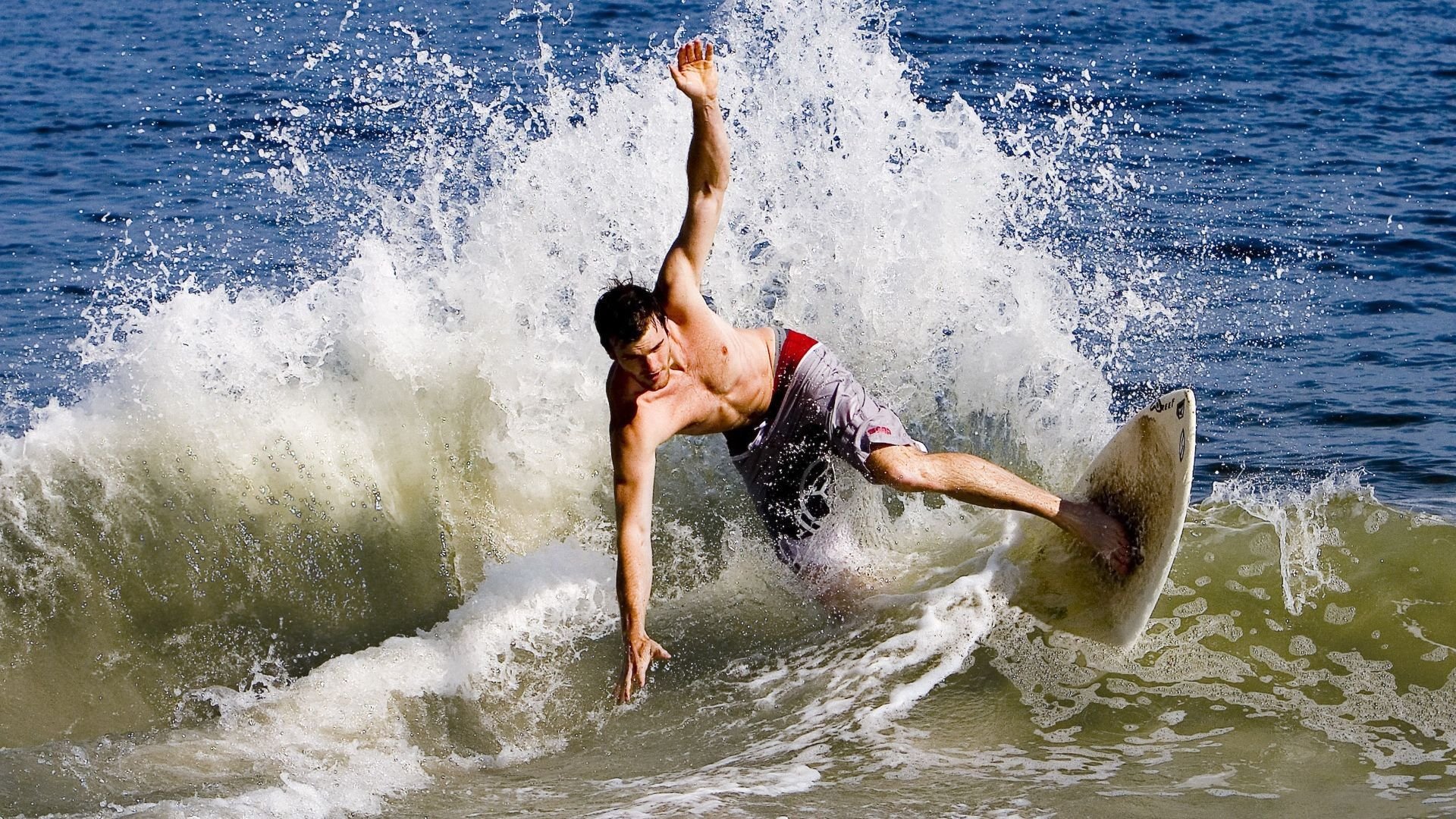 弗拉霍维奇攻防统治，英格兰掀翻墨西哥的战术革命