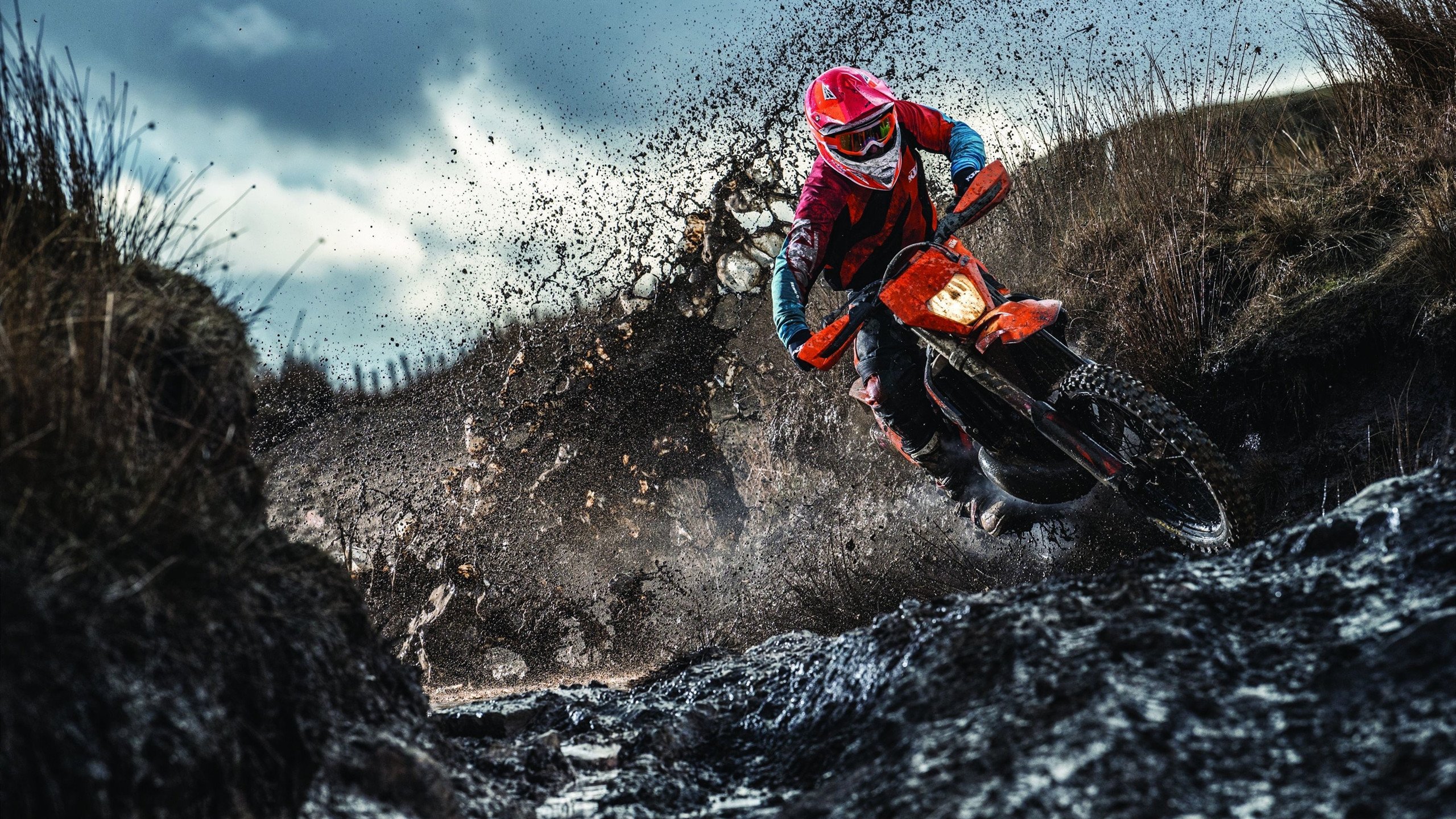 绿茵场上的逆袭，澳大利亚爆冷墨西哥，意甲焦点战外的全球足球启示